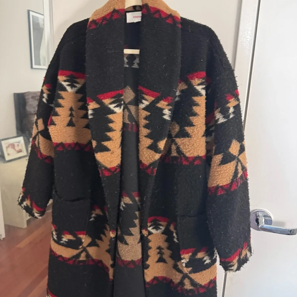 XIRENA Yellowstone Black Aztec Print Long Coat with Tan & Red Accents - Picture 5 of 8